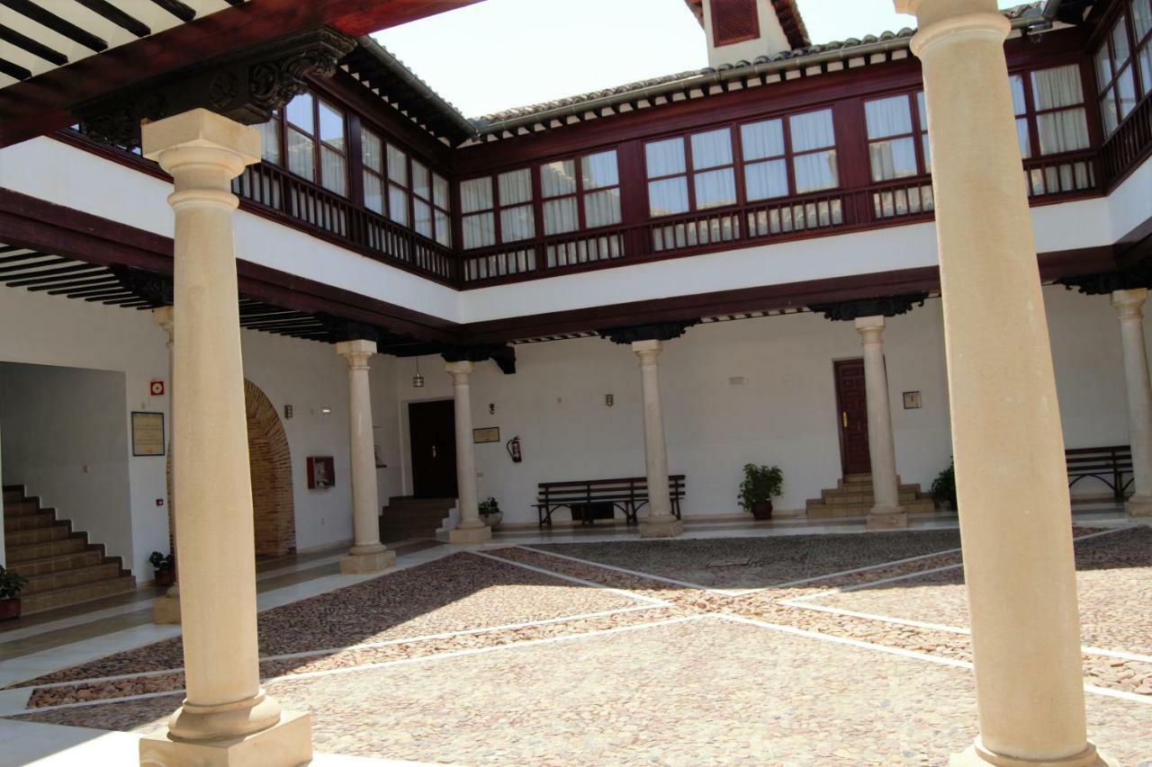 El Arco De Almagro Exterior foto